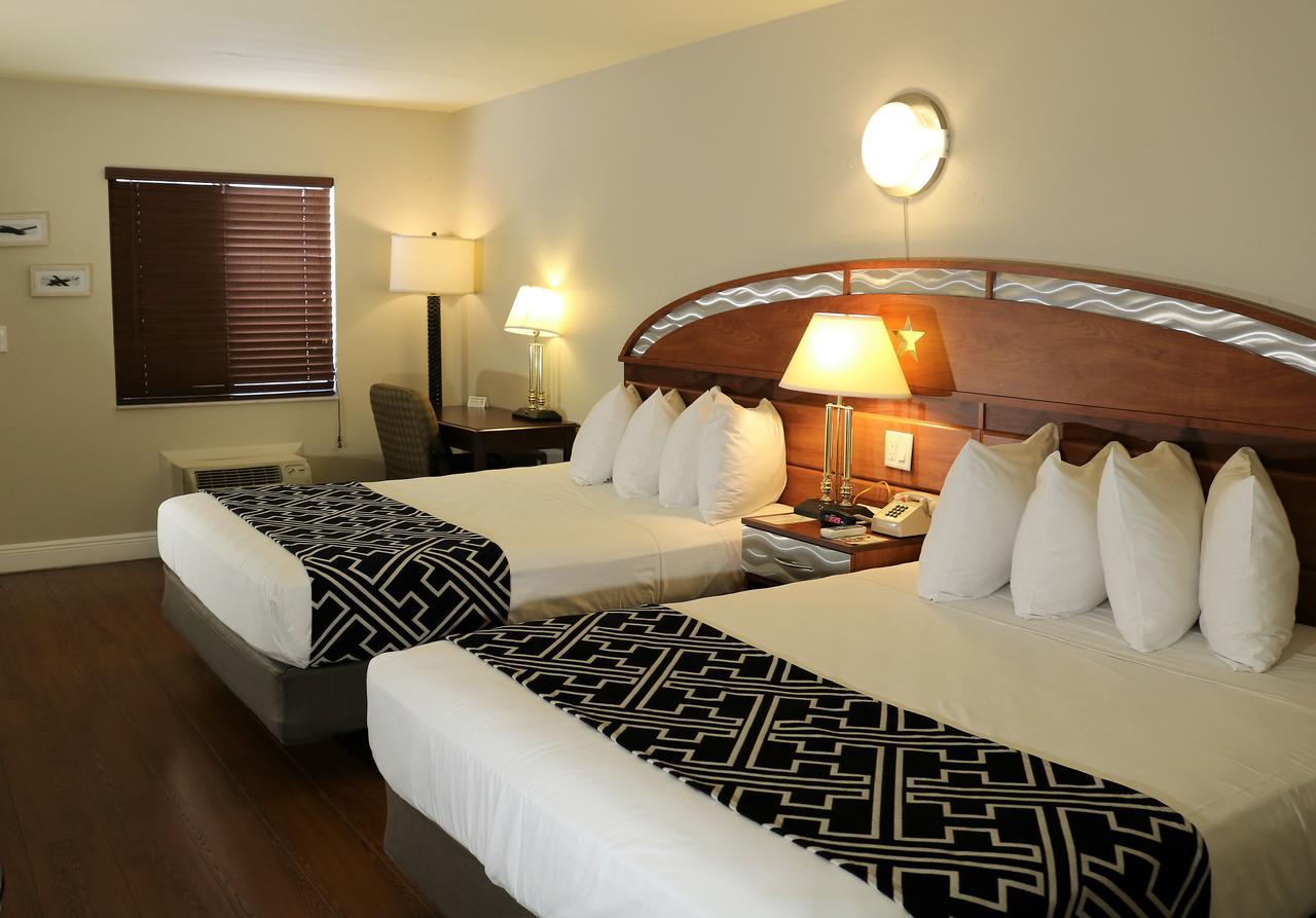 Monte Carlo Inn- Near Disney Motel